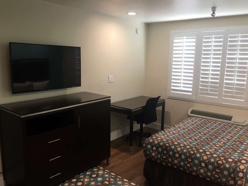 Vagabond Inn Executive - Bakersfield Downtowner Стая снимка