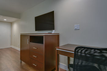 Vagabond Inn Executive - Bakersfield Downtowner Екстериор снимка